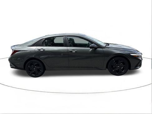 New 2026 Hyundai Elantra Sport FWD image 2