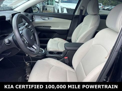 Certified 2023 Kia Forte LXS FWD image 10