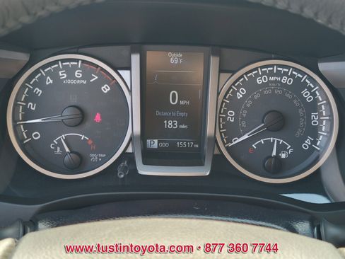 Certified 2018 Toyota Tacoma SR5 image 19