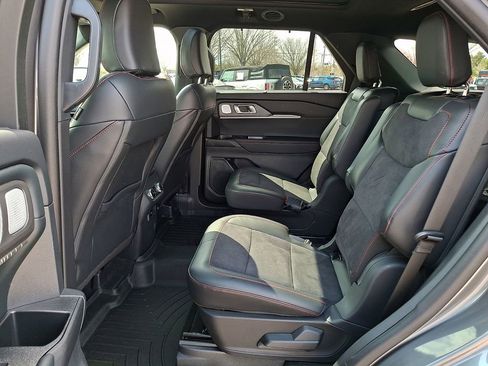 Certified 2025 Ford Explorer ST AWD/4WD image 13