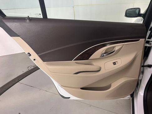 Used 2016 Buick LaCrosse Leather FWD image 27