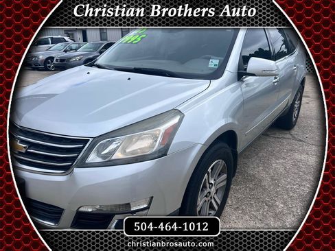 Used 2015 Chevrolet Traverse LT FWD image 1