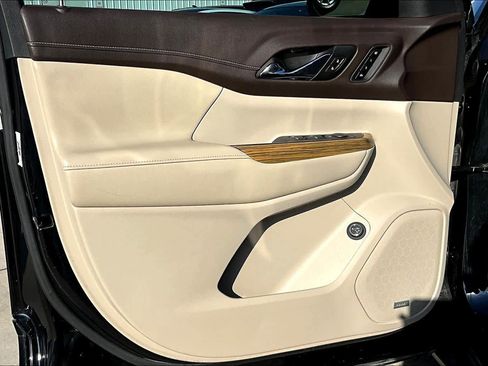 Used 2019 GMC Acadia Denali image 37