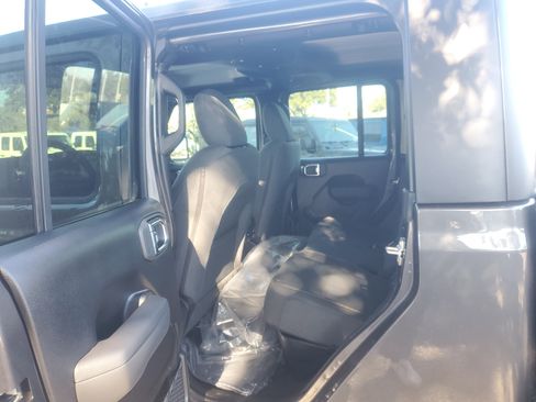 New 2026 Jeep Gladiator Sport image 5