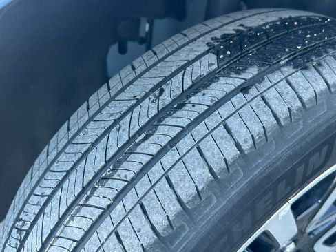 Used 2024 Ford Maverick Lariat image 9