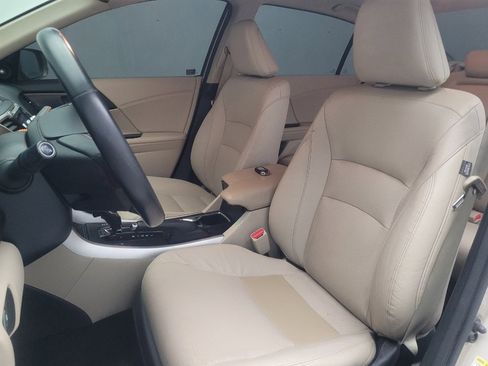 Used 2015 Honda Accord EX-L image 17