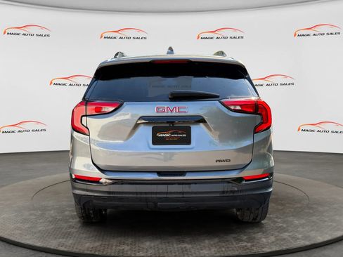 Used 2021 GMC Terrain SLT w/ Elevation Edition AWD/4WD image 9