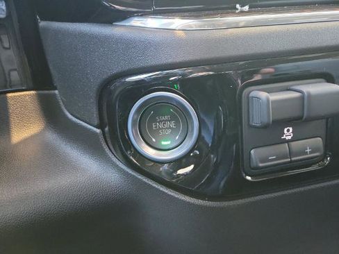 New 2025 Chevrolet Silverado 1500 LT w/ Z71 Off-Road Package image 52