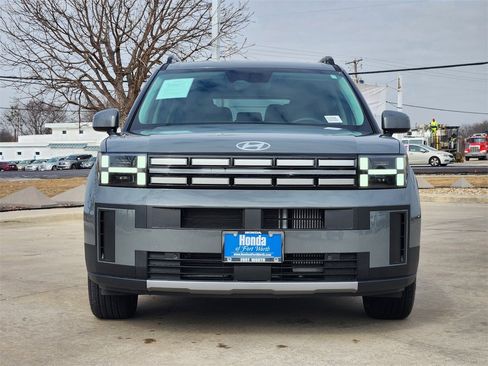 Used 2025 Hyundai Santa Fe SEL image 2