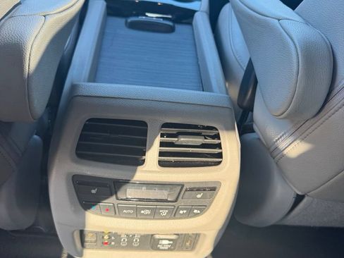 Used 2017 Honda Pilot Elite image 23