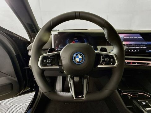 New 2027 BMW 550e xDrive w/ Premium Package AWD/4WD image 11
