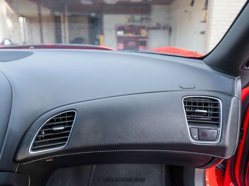 Used 2019 Chevrolet Corvette Stingray Coupe w/ Carbon Flash Badge Package image 76