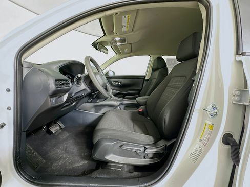Used 2026 Honda HR-V LX image 13