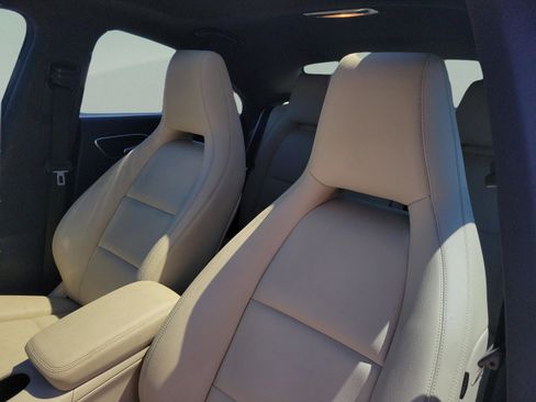Certified 2018 Mercedes-Benz CLA 250 image 17