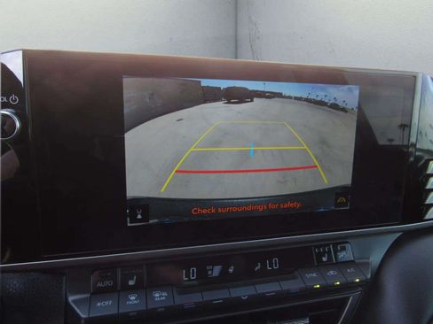 Used 2025 Toyota Camry XSE FWD image 18