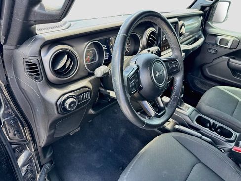 Used 2022 Jeep Wrangler Unlimited Sport w/ Sun And Sound Package AWD/4WD image 10