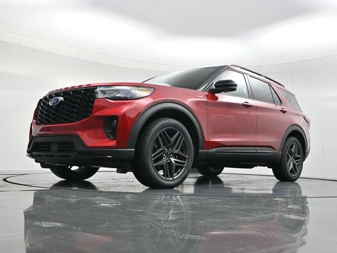 New 2026 Ford Explorer ST-Line w/ ST-Line Street Pack AWD/4WD image 40