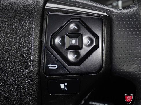 Used 2024 Toyota 4Runner TRD Off-Road Premium w/ Moonroof Package AWD/4WD image 32