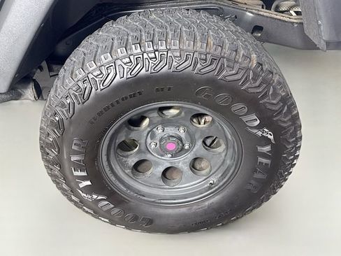 Used 2016 Jeep Wrangler Unlimited Rubicon AWD/4WD image 30