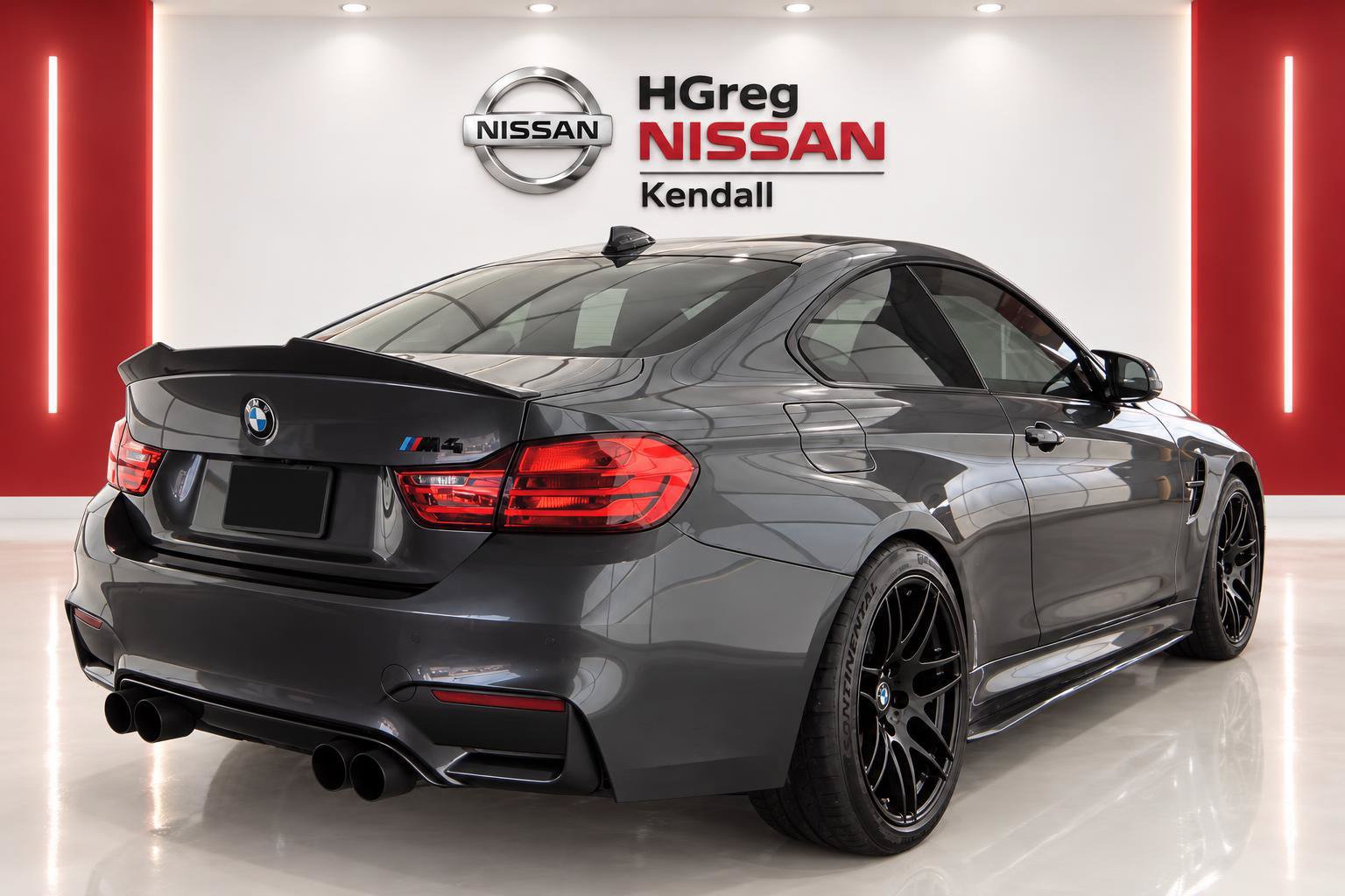 Used 2016 BMW M4 Coupe RWD image 4