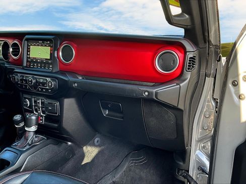 Used 2021 Jeep Gladiator Rubicon image 18