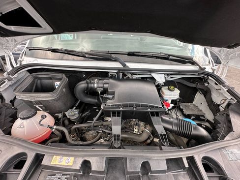 Used 2019 Mercedes-Benz Sprinter 4x4 170 image 25