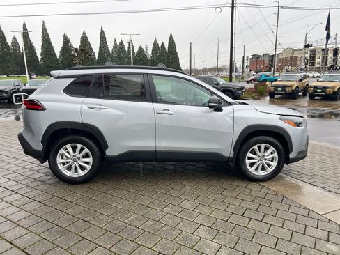New 2026 Toyota Corolla Cross LE image 6