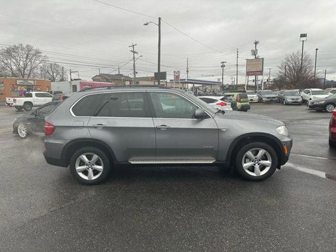 Used 2012 BMW X5 xDrive50i image 4