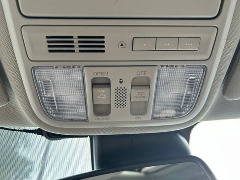 Used 2016 Honda Odyssey EX-L image 31