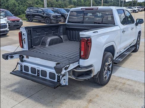 New 2026 GMC Sierra 1500 SLT w/ SLT Premium Plus Package AWD/4WD image 13