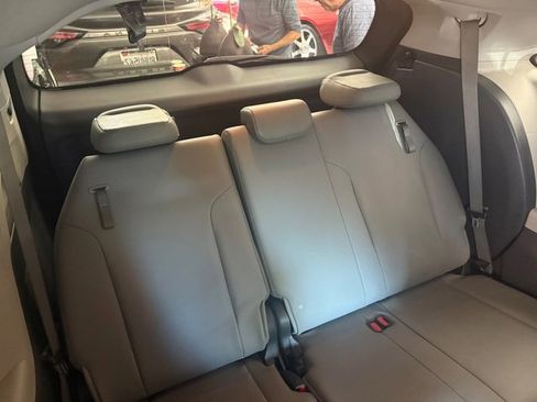 Used 2021 Toyota Sienna XLE image 13