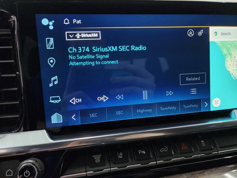 Used 2024 Chevrolet Silverado 3500 LTZ w/ LTZ Convenience Package image 49