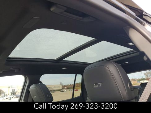 New 2026 Buick Enclave Sport Touring w/ Power Package image 19