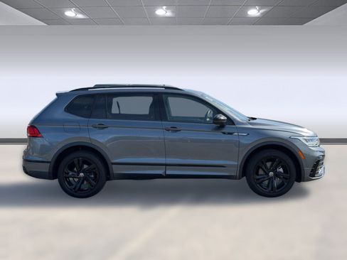 Used 2023 Volkswagen Tiguan SE R-Line AWD/4WD image 8