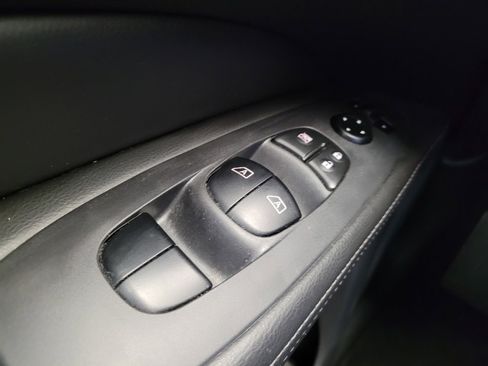 Used 2017 Nissan Pathfinder SL w/ SL Tech Package image 27