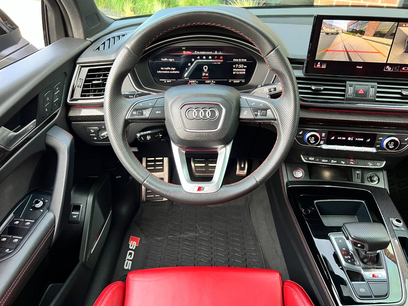 Used 2023 Audi SQ5 Prestige w/ Prestige Package AWD/4WD image 12
