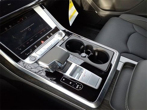New 2026 Audi Q7 3.0T Prestige image 11