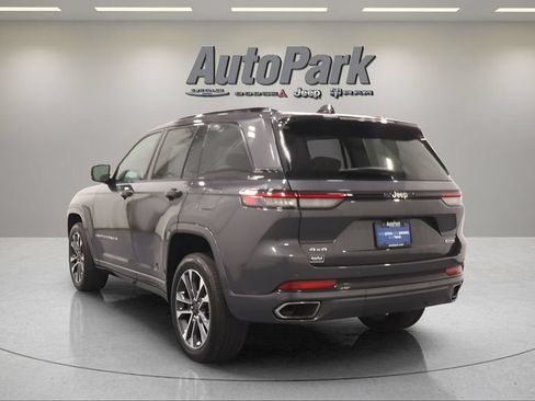 Certified 2023 Jeep Grand Cherokee Overland AWD/4WD image 9