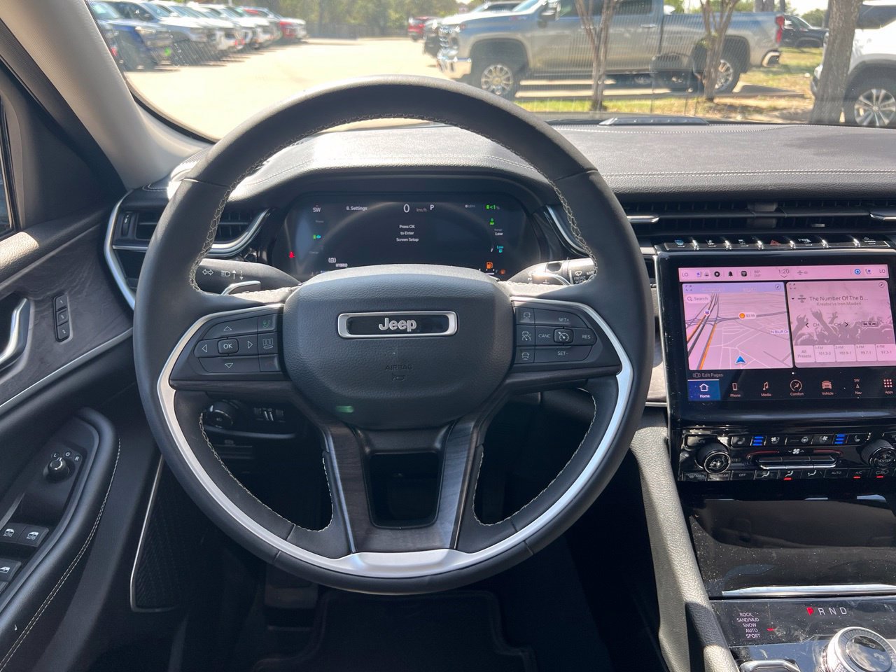 Used 2023 Jeep Grand Cherokee 4WD 4xe w/ Luxury Tech Group II image 14