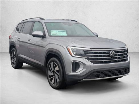 New 2026 Volkswagen Atlas SE image 5