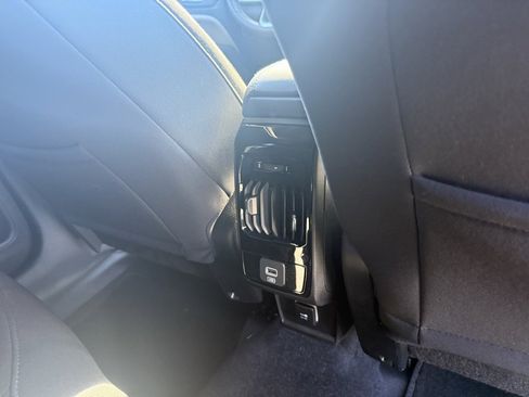 New 2025 Jeep Compass Sport image 36