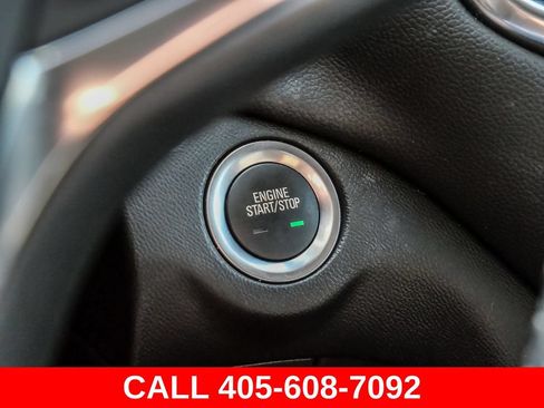 Used 2023 Chevrolet Equinox LT w/ Driver Convenience Package FWD image 34