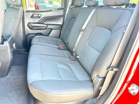 Used 2025 Chevrolet Colorado Trail Boss AWD/4WD image 23