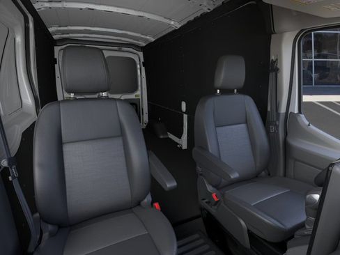 New 2026 Ford Transit 250 148 Medium Roof w/ Load Area Protection Package RWD image 10