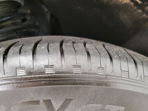 Used 2023 Ford Explorer XLT w/ Equipment Group 202A image 30