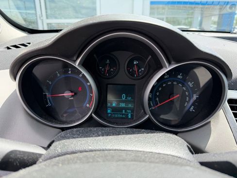 Used 2012 Chevrolet Cruze LS w/ Connectivity Package FWD image 7