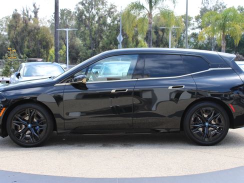 Used 2024 BMW iX M60 AWD/4WD image 2