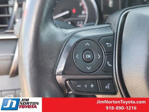 Used 2024 Toyota Camry SE image 29