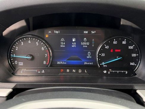 Certified 2022 Ford Explorer XLT w/ Equipment Group 202A image 5