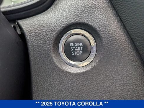 Used 2025 Toyota Corolla LE w/ LE Premium Package FWD image 27